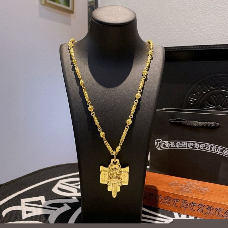 Ch**me He**ts necklaces